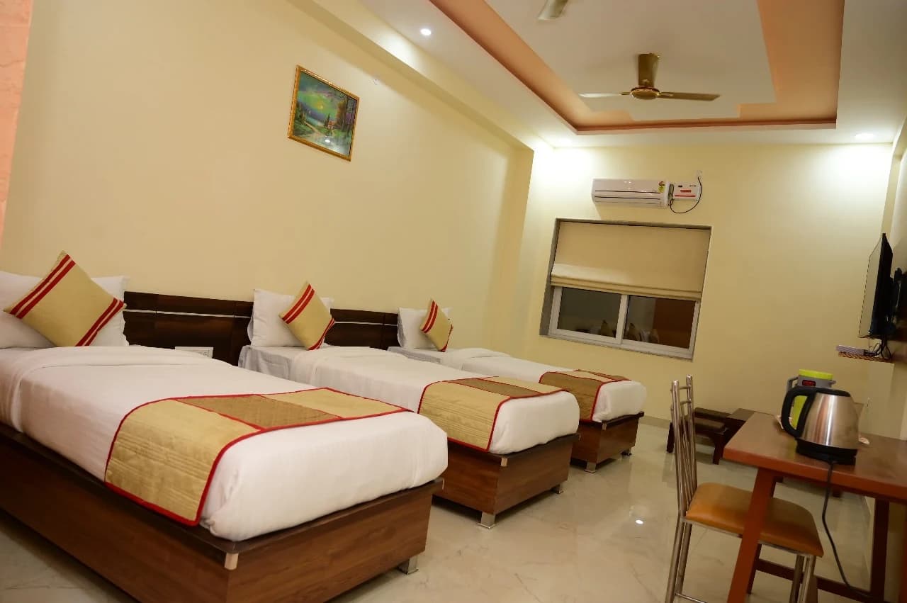 Triple Deluxe Room photo 2